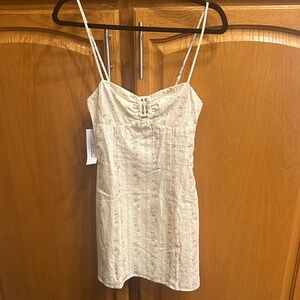 Princess Polly Brand New Floral Spaghetti Strap Dress. Size 2